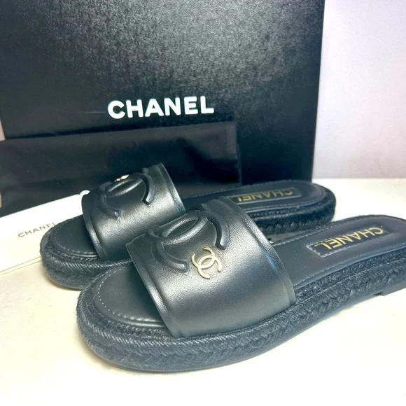 NEW CHANEL 23C CC LOGO MULE SANDALS BLACK LAMBSKIN SZ 38 - Picture 4 of 16